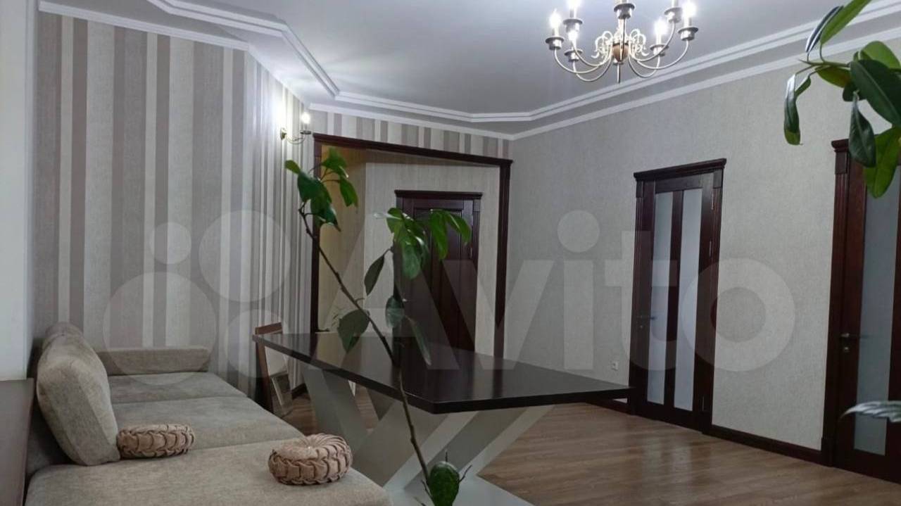 Уютный дом 160 кв.м. 7 соток 3 комнаты с ремонтом. Краснодарский край, город Армавир.