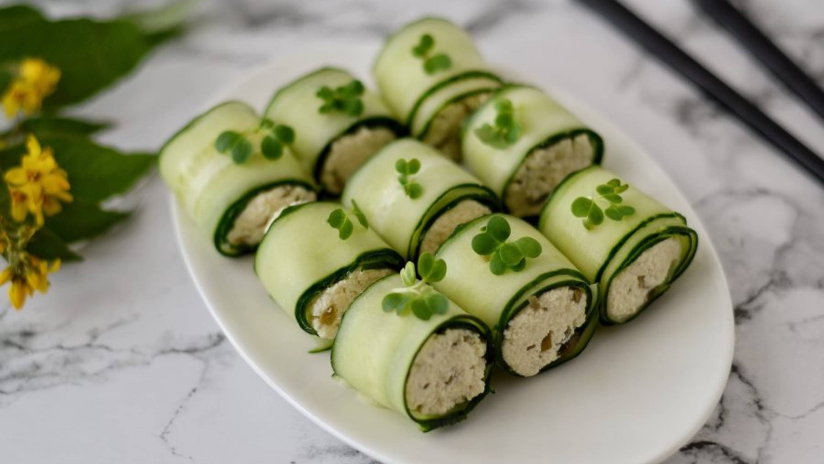 Закуска из огурца "роллы"с сырно-яичной начинкой, просто и очень вкусно!