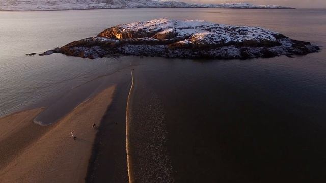Олег встрял на острове