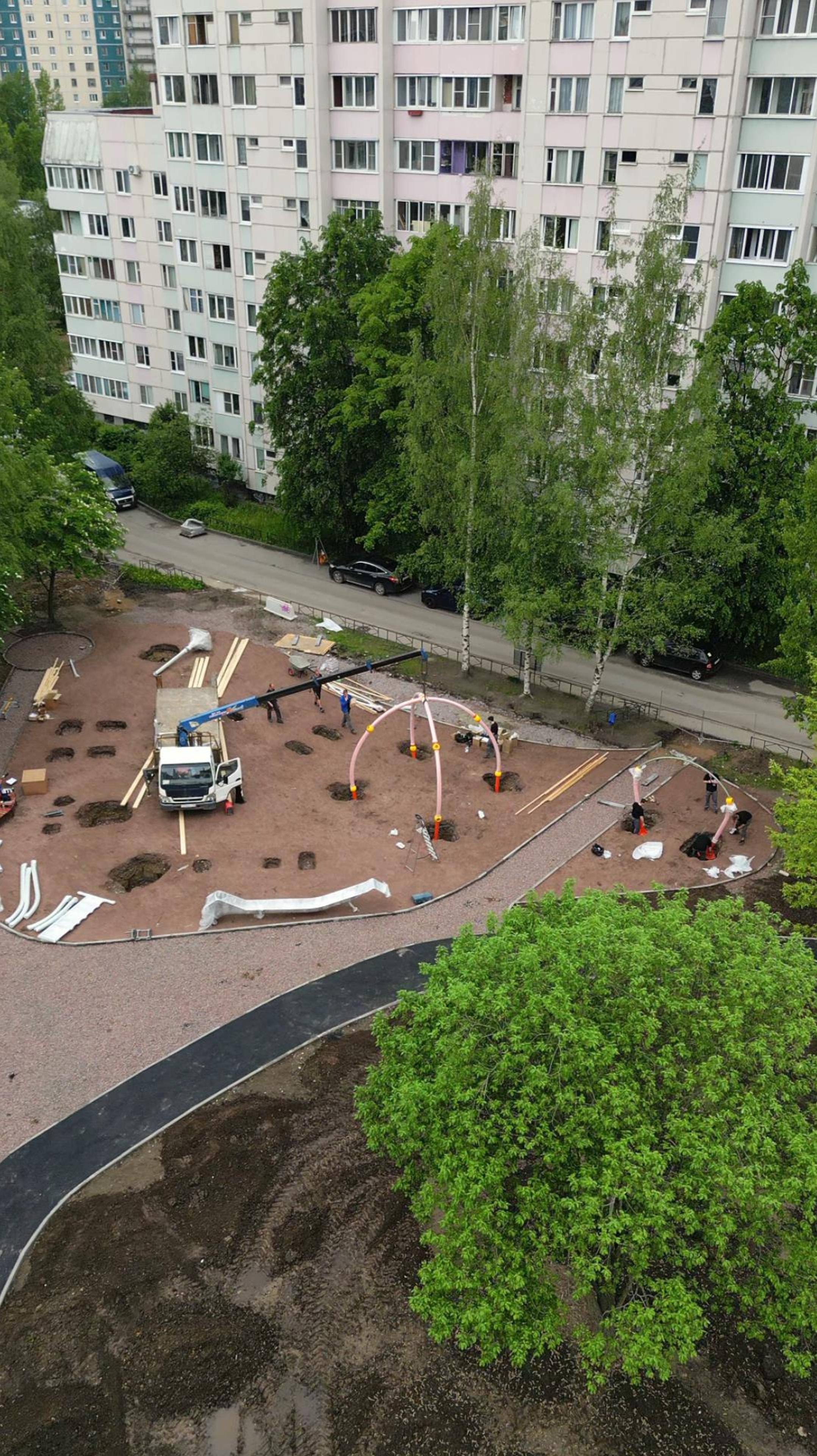 Процесс установки каркаса детской площадки от Ланскомплект (часть 2)