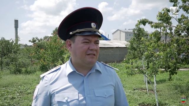 Полицейский спас людей из огня