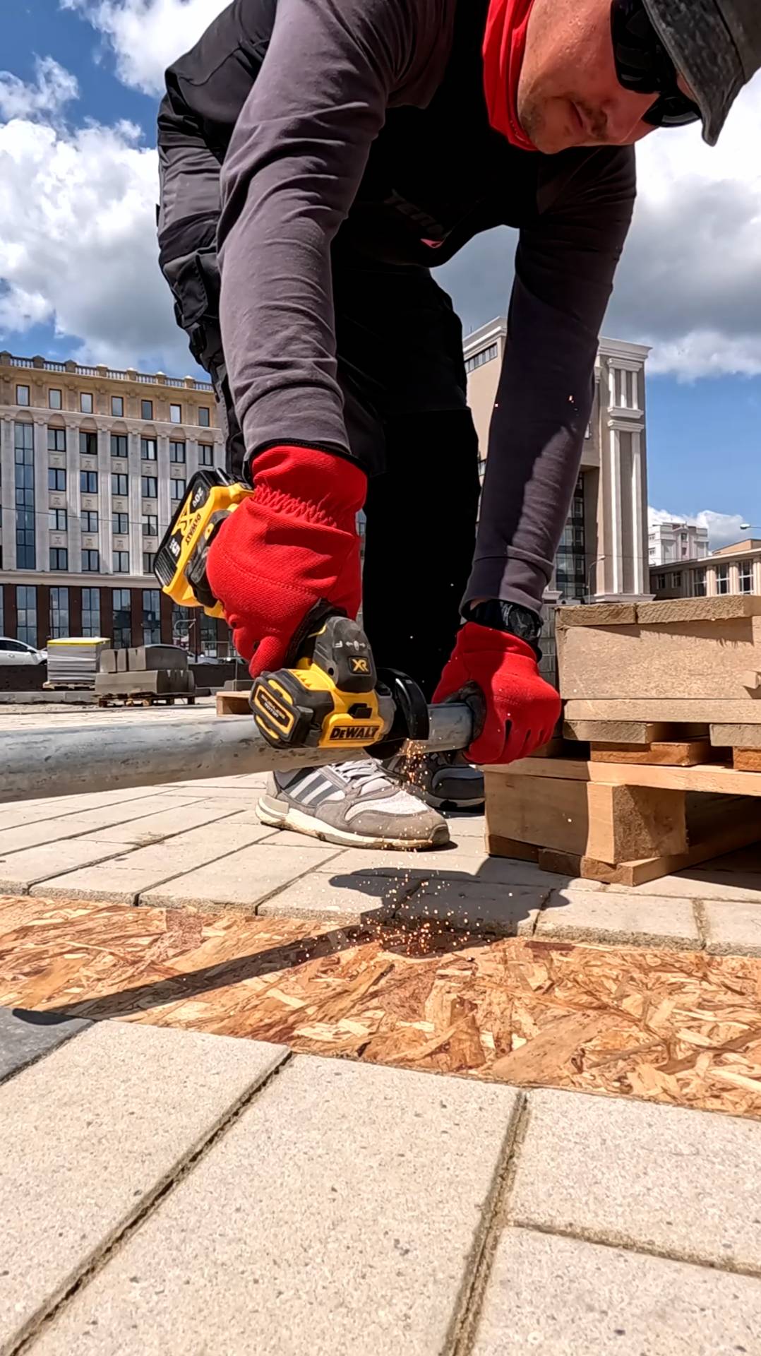 БолгаркаDeWalt. Электромонтаж 13
