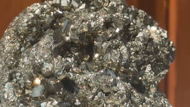 пирит 1.06 кг рутюб