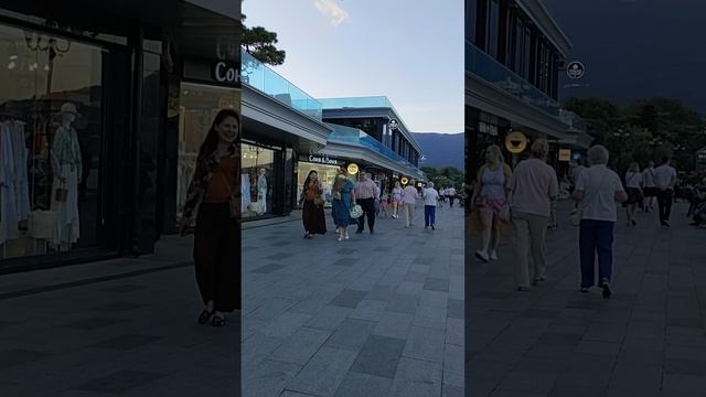 Ялта, Набережная 4 июня 2025 года.