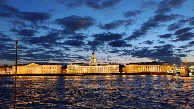 Развод Дворцового моста
