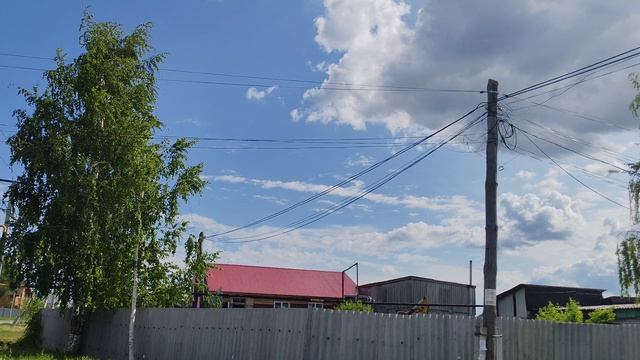 Лето в деревне, деревенская прогулка, счастливая жизнь в деревне, деревенские будни