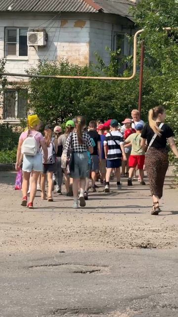 В Макеевке уже заработали пришкольные летние лагеря 🥰

А вы отдали ребенка в лагерь?) 
❤️ — да 
👍