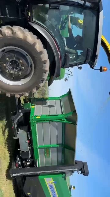 БЕЗ силосных ям. Только качественные корма Agronic Multibaler 89261385927 #agronic #корма #multibale