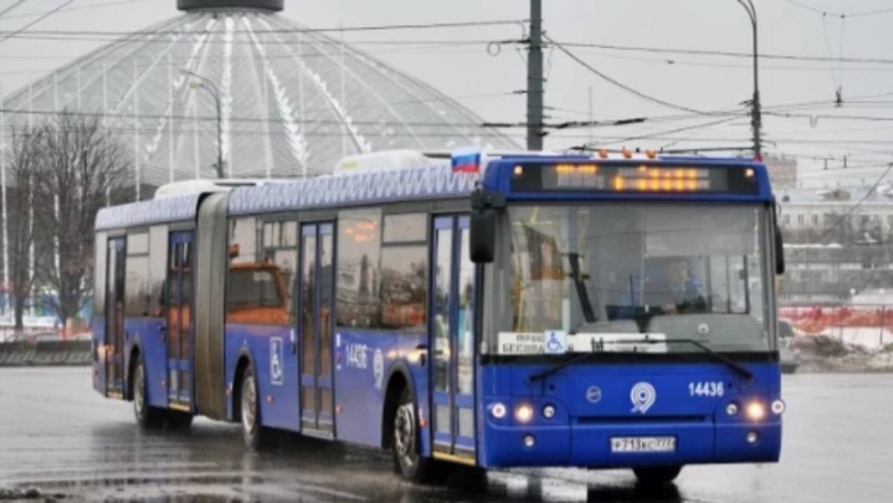 Поездка на автобусе ЛиАЗ-6213.22 № 14436 Маршрут № 707 Москва.
