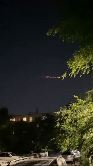 Сегодня: метеоритный дождь в небе Астаны.