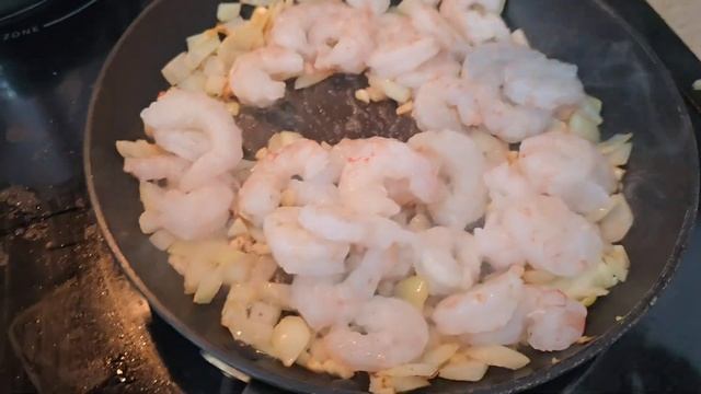 "ПОДРЕЖ КУСТЫ, ВЫКОПАЙ ОДУВАНЧИКИ"//"ГРЯЗНАЯ КУХНЯ, СМО?