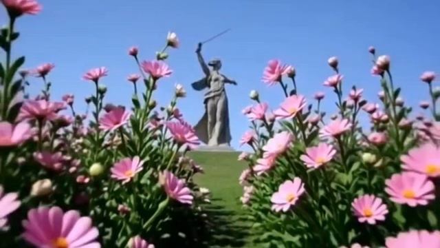 Родина мать в саду цветов! Родина-мать зовёт! Скульптура, Героям Сталинградской битвы на Мамаевом ку