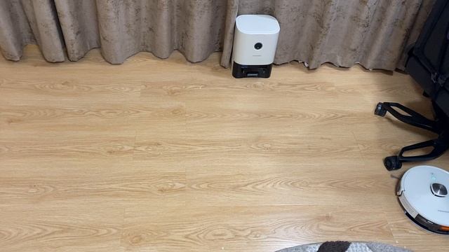 Redmond vr1325s Демонстрация уборки 2