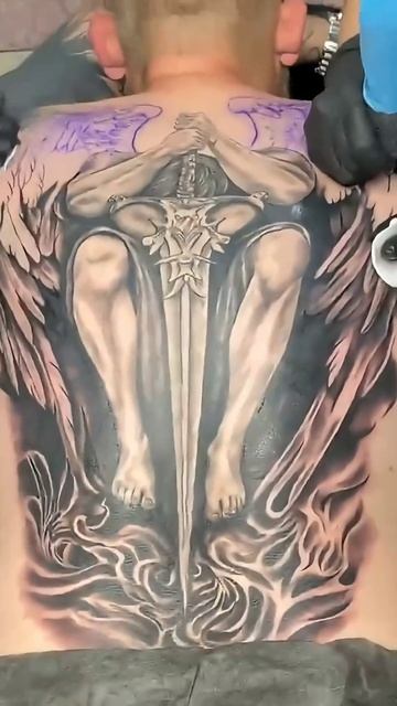 тату в четыре руки на спине #мысюрги #тату #дуэт #tattoo #татуировки #юрга