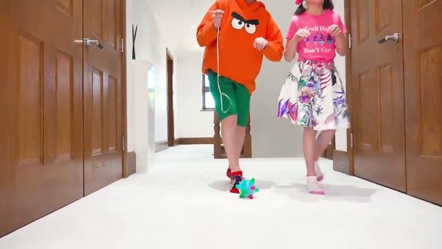 Мисс Кэйти и Мистер Макс (Miss Katy) Макс и Кэти о своем приключении в соседнем доме