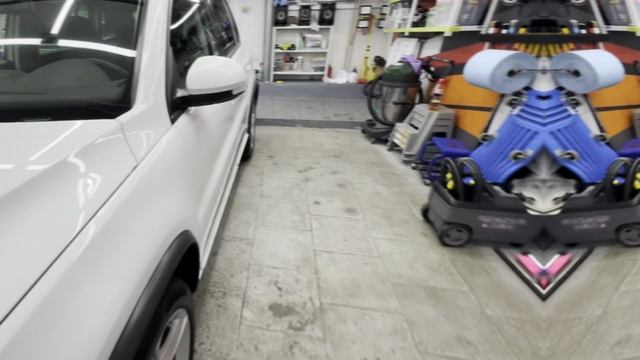 Volkswagen Tiguan
Химчистка, Подкапотка.