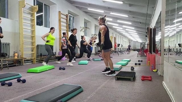 тренировочка ноги, жёпка и бицухин. для рельефности.