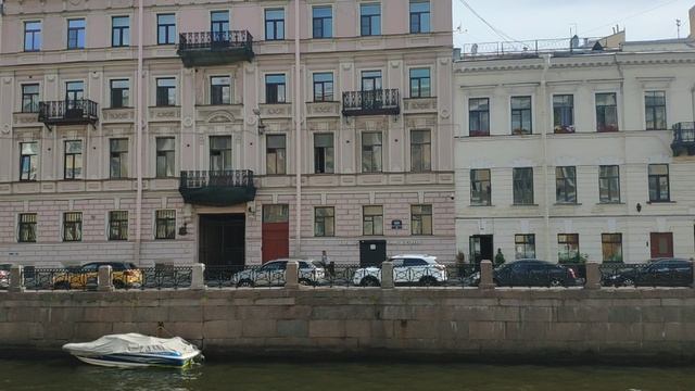 Мойка,по набережной