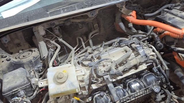 Toyota Esquire (NOAH,  VOXY) hybrid из за чего трясёт двигатель? Одна из причин 89241707815