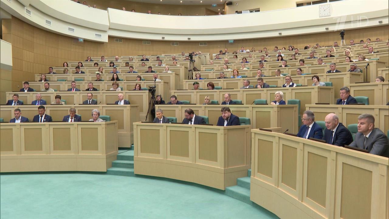 В Совете Федерации сегодня обсуждали, как сделать лучше жизнь тружеников села