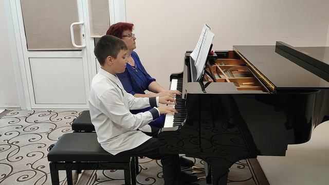 Ансамбль Шкирко Максим и Калядина Т.А.