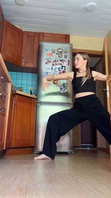 Йога с ковриком или без? 😉  Если все-таки да, то 👉🏻 Yogamatic.ru