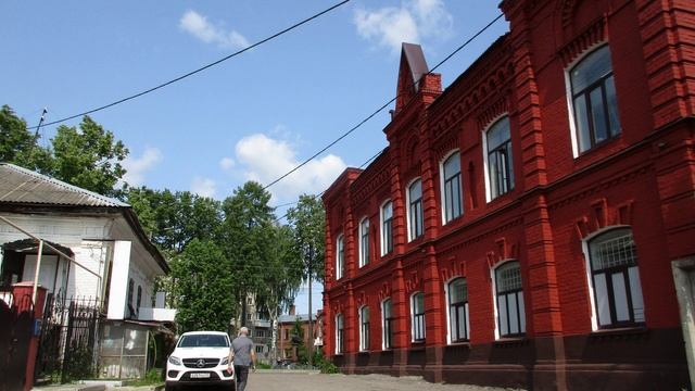 Вроде ничего такого, но всмотрюсь...И Красота...