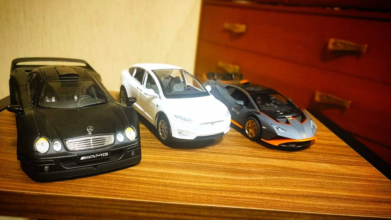 Unpacking car models 2