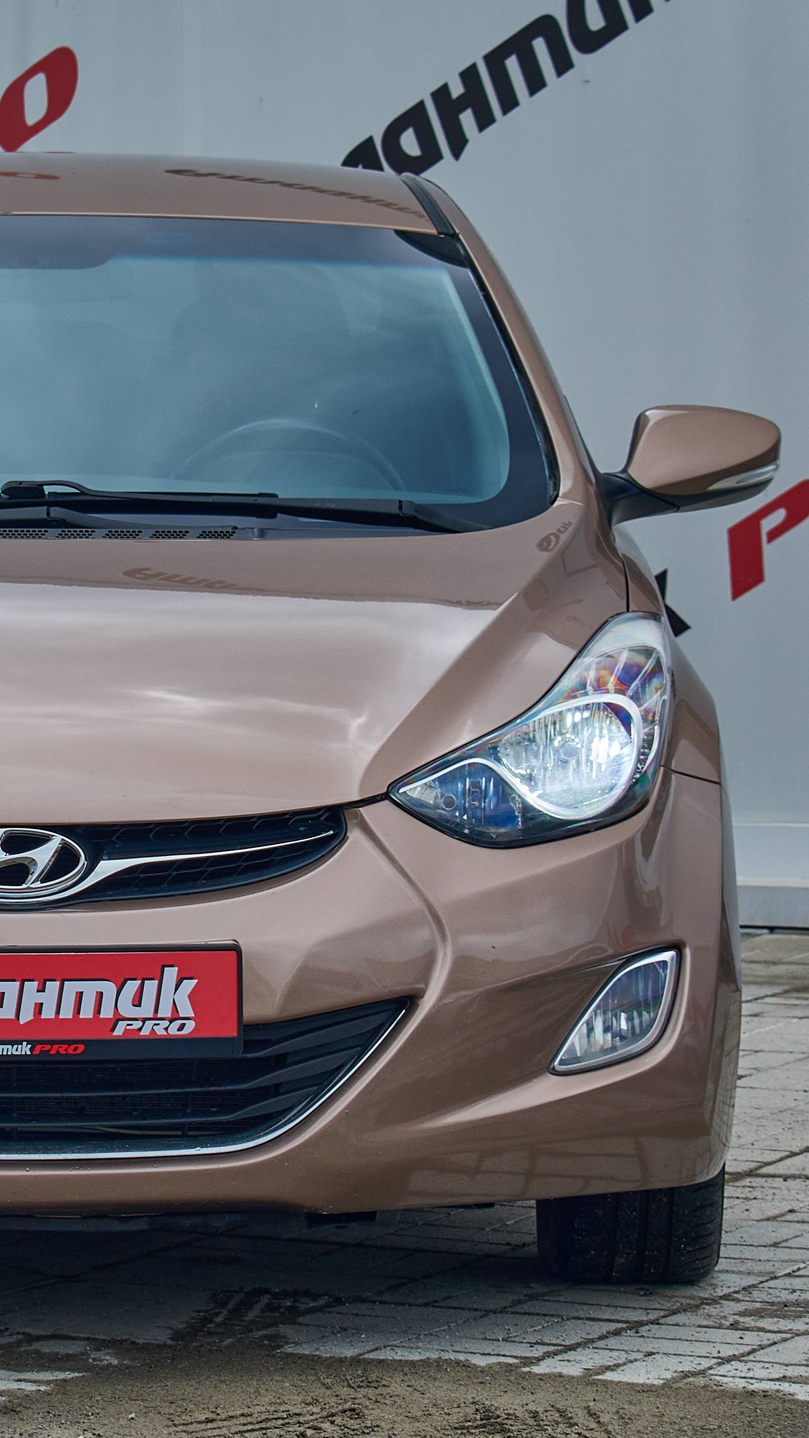 Обзор на Hyundai Elantra Седан 1.8 AT 2013г