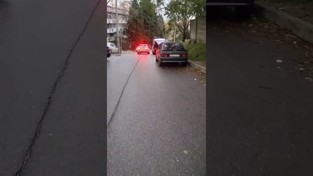 pov: Пришел заказ в дождливом Сочи #яндекс #доставка #соч