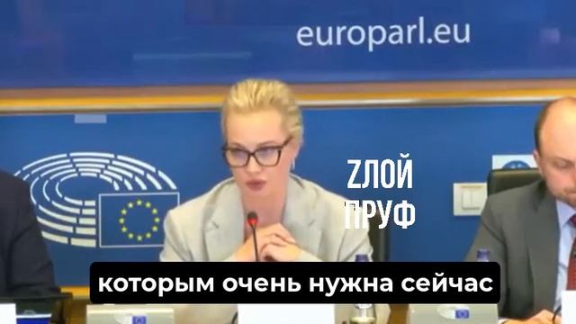 Господа, подайте на бухлишко: мне, Илье, Владимиру, чтобы мы могли говорить с миллионами россиян.