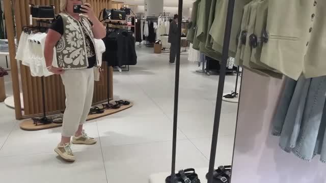 Шопинг с Примеркой в ТРЦ ШЁЛКОВСКИЙ.Радуюсь жизни🥰Съела целый камамбер😅В Итальянском ресторане