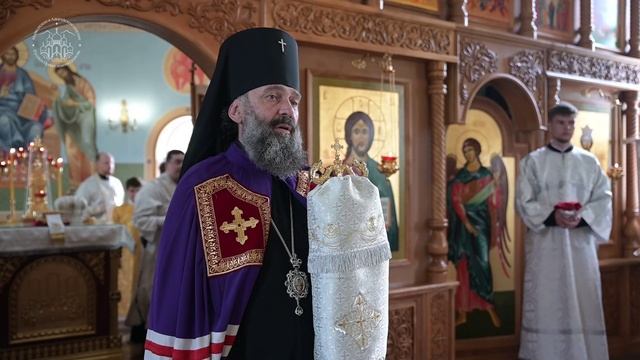 Архиерейское богослужение в день памяти равноапостольных царя Константина и царицы Елены