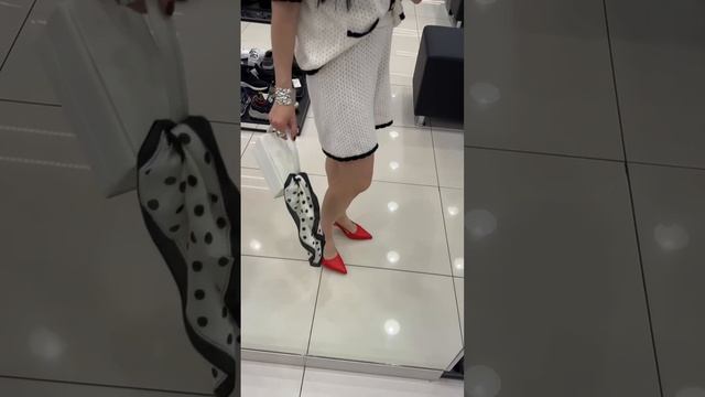 🔝 6 незаменимых пар обуви на это лето
глазами блогера ТОП стилиста Регины Егоровой
