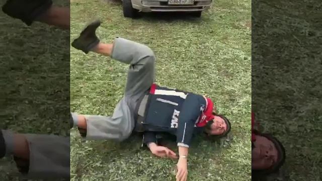 Пега Танцует