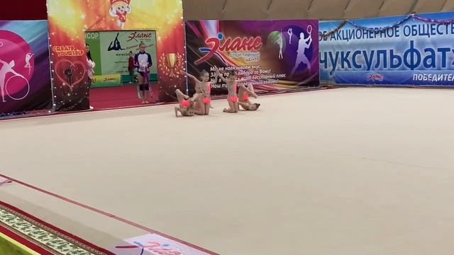 Купальники групповые на рост от 116-128 , обращайтесь.