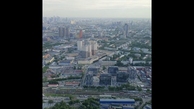 Вид с Останкинской телебашни в сторону центра