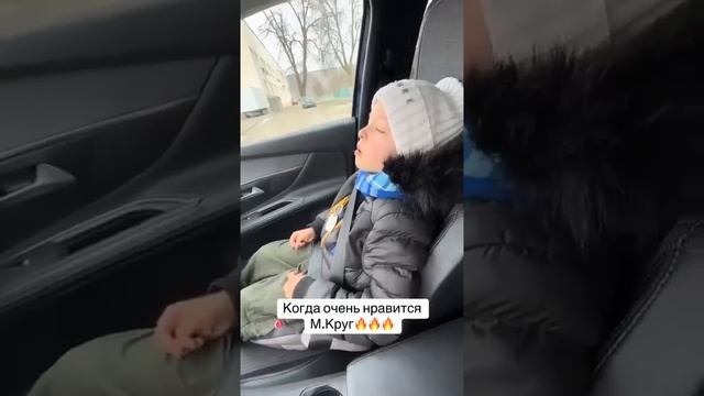 Теперь половина детского сада поёт
