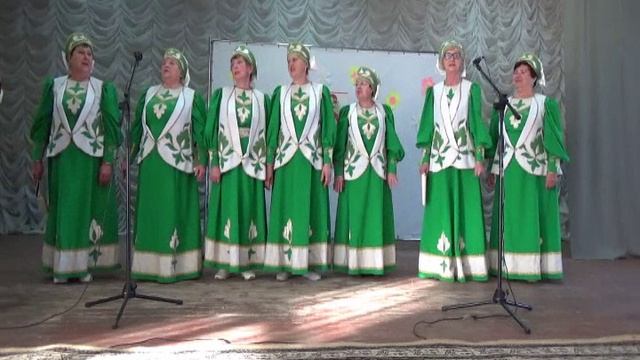 у колодца новый дом песня слушать