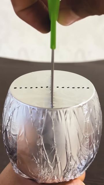 Satisfying Aluminium foil piercing
