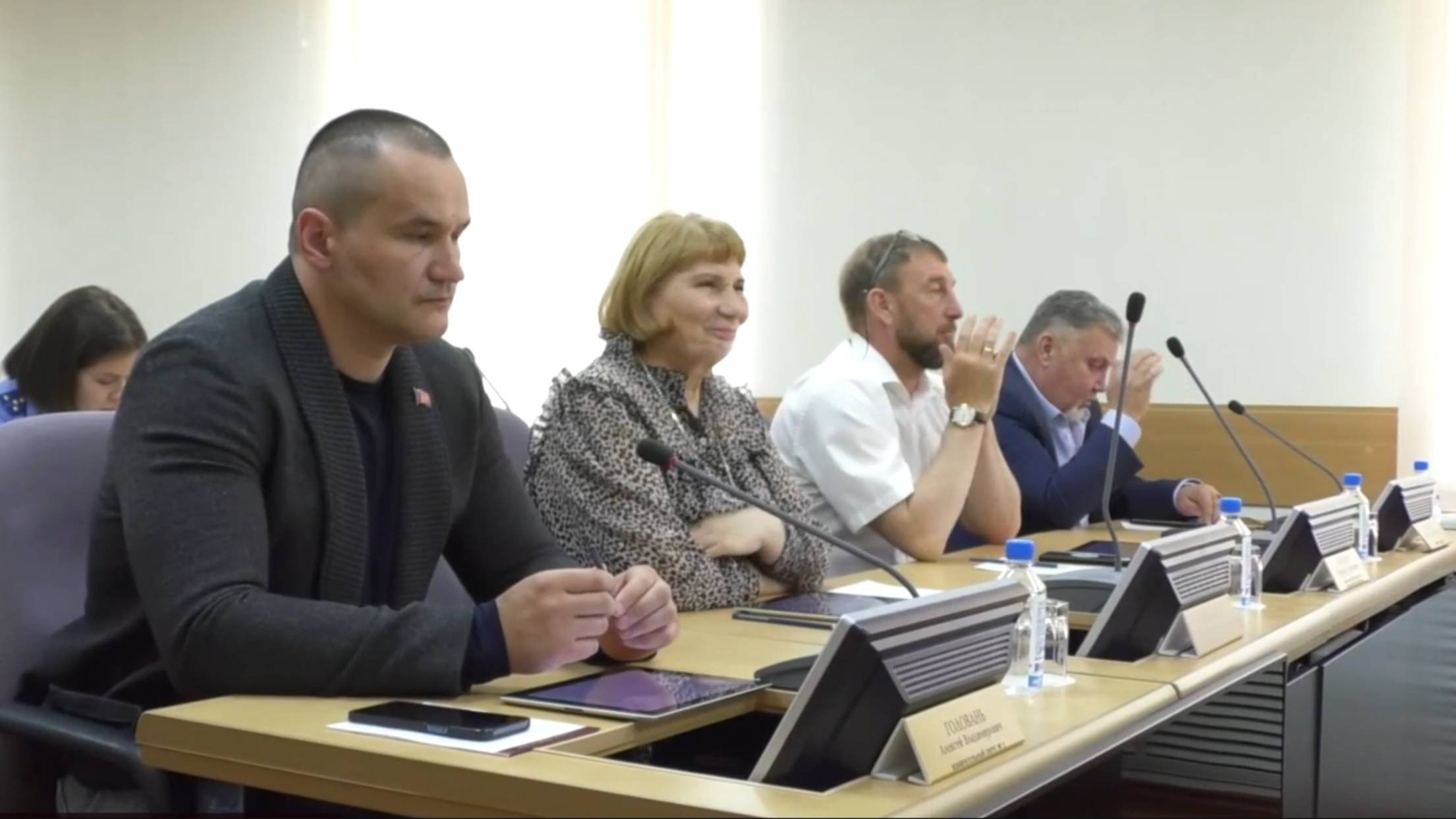 Педагогам Колымы собираются значительно увеличить выплаты за квалификационную категорию