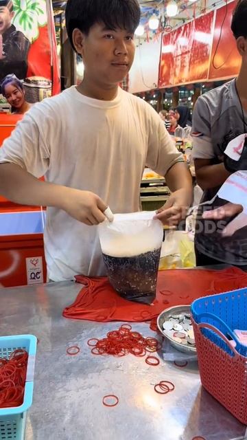 Street food. кока Коктейль