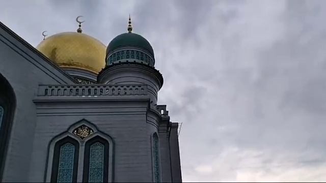 06-06-2025.Сегодня мусульмане отмечают Курбан Байрам. С праздником господа мусульмане.