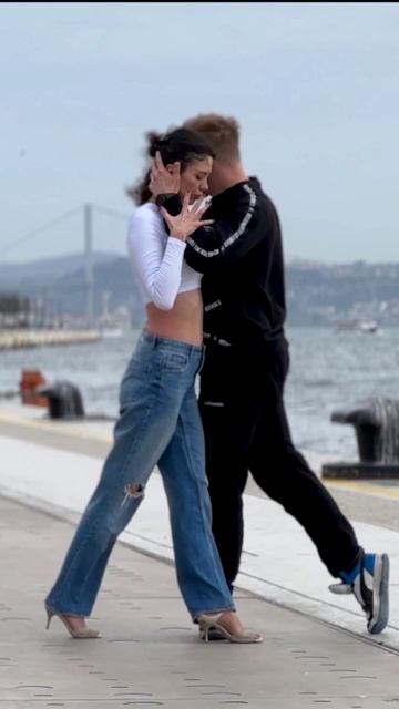 Street Tango. Павел Собирай и Мелисса Никсарли.