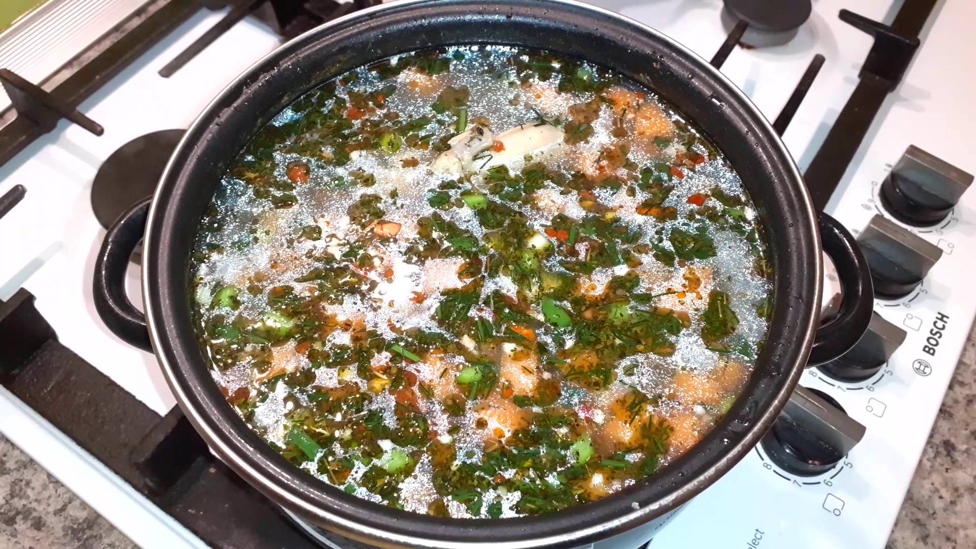 Рецепт полезного, легкого, диетического куриного супа. 
Суп на куриной основе.
