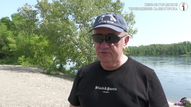 Активисты Саяногорска провели субботник на берегу Енисея