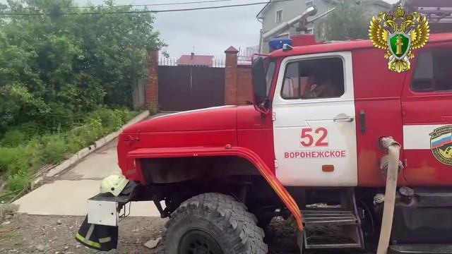Вез в зоосад: автобус с детьми опрокинулся под Хабаровском