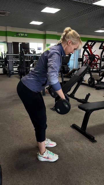 Комплекс упражнений на все тело с гантелями_XFIT