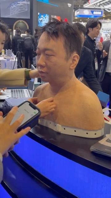 UnionTech на выставке TCT Asia 25 - Манекен