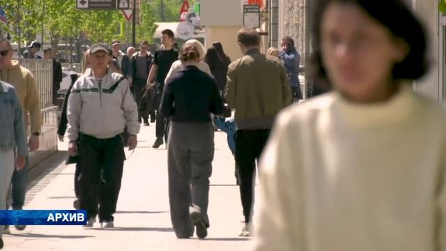 Подросток на электроскутере наехал на 4-летнюю девочку, передвигавшуюся на самокате